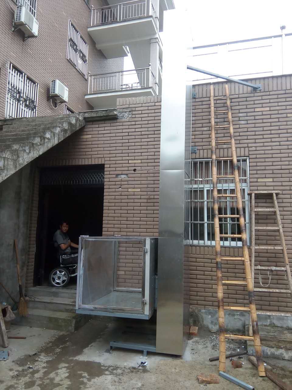 無障礙升降平臺(tái)